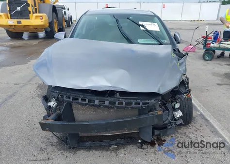 2018 Hyundai Elantra Se из США, поврежденный, VIN KMHD74LF2JU452722